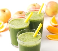 Zumo de manzana, naranja, acelgas y apio